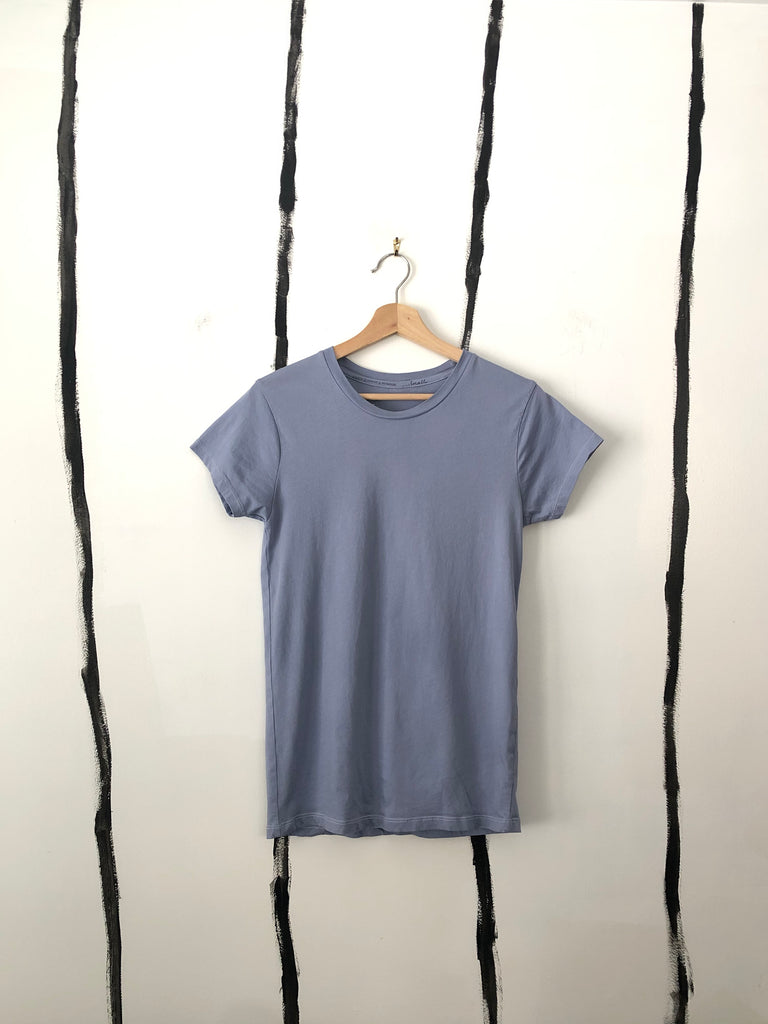 sustainable fashion T-shirt in black bean