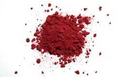 Red natural dyes for fabric ground