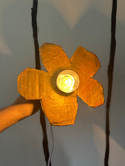 Extra Small Gold Simple Flower Aronomink Lamp