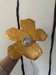 Extra Small Gold Simple Flower Aronomink Lamp