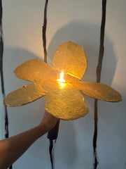 Gold Medium Simple Flower Aronomink Lamp