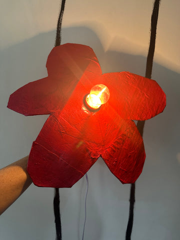 Red Medium Simple Flower Aronomink Lamp